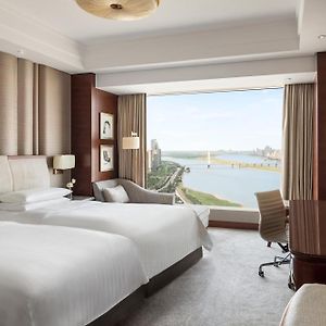 Deluxe Twin Room River View